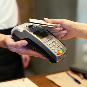 Оборудование для работы с банковскими платежными карточками