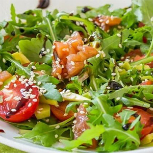 Салат из слабосоленой семги