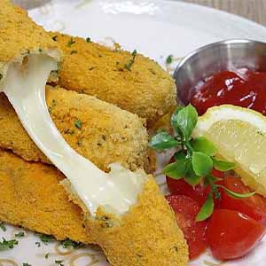 Сыр в кляре с зеленью