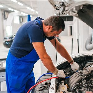 Обслуживание и ремонт автомобилей