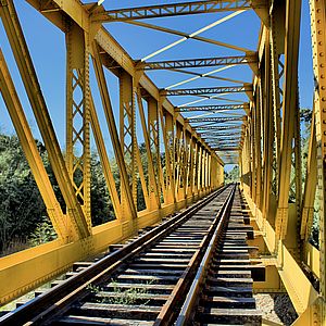 Строительство железнодорожных и автомобильных мостов