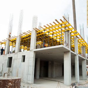 Возведение монолитных бетонных и железобетонных конструкций.