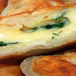 Пирожок с сыром