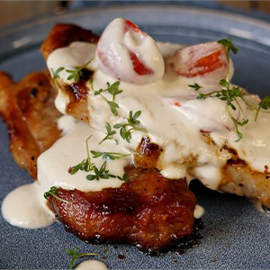 Куриное филе с соусом «Дор Блю»