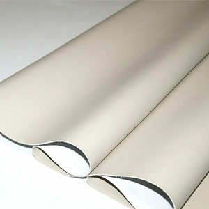 Кожа лицевая гладкая с полуанилин. отделкой  «Кронос»