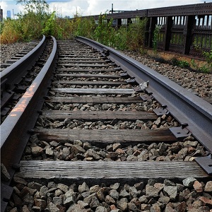Шпалы деревянные пропитанные для железных дорог широкой колеи
