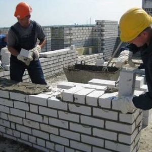 Выполнение строительных, отделочных работ