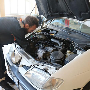 Эксплуатация и ремонт автомобилей
