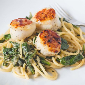 Спагетти с гребешками