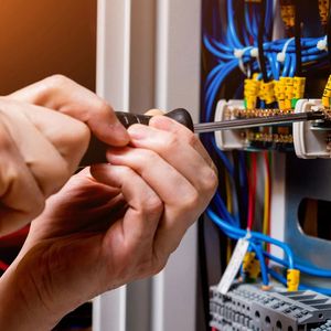 Электромонтажные и строительные работы