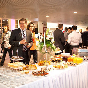 Организация бизнес-завтраков