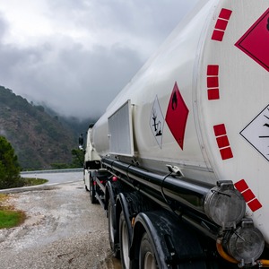 Перевозка опасных грузов