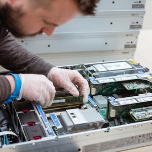 Техническое обслуживание и ремонт серверов