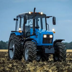 Трактор МТЗ-1221