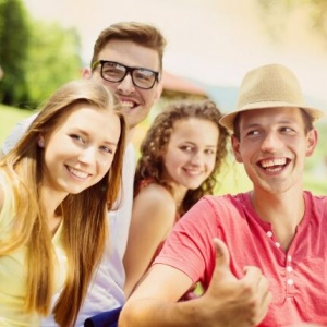 Уикенды и праздники