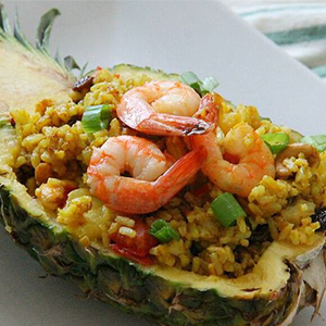 Тайский жареный рис с морепродуктами