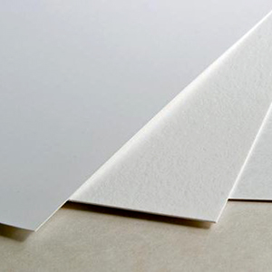 На бумаге различной плотности и структуры