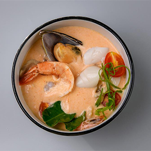 Том Кха с морепродуктами