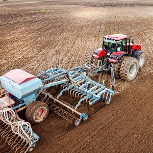 Проведение весенне-полевых работ