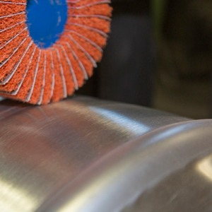 Шлифовальные работы по металлу