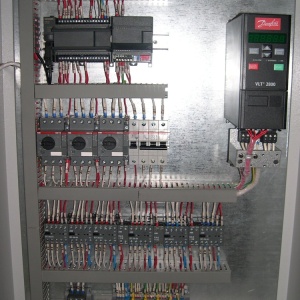 Шкаф управления компрессорами