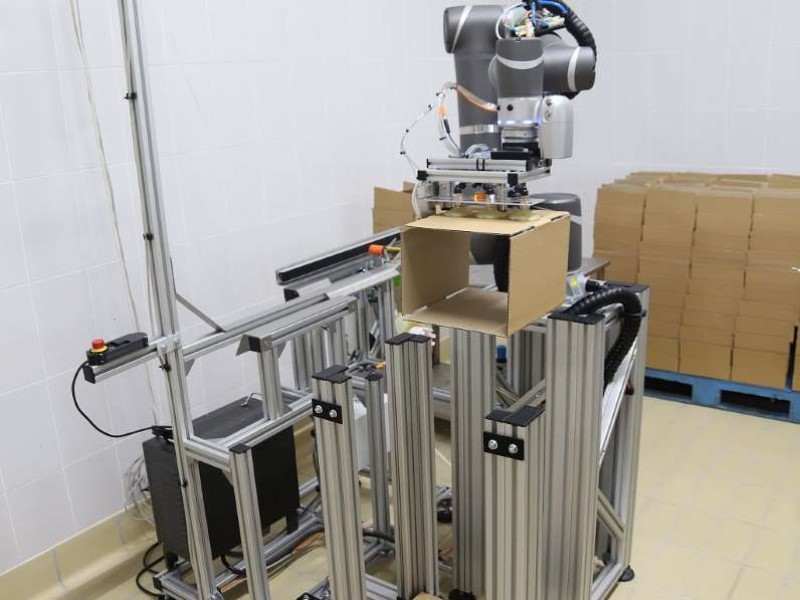 Коллаборативный робот картонажник SIA. Формирование коробок. Собственное производство.