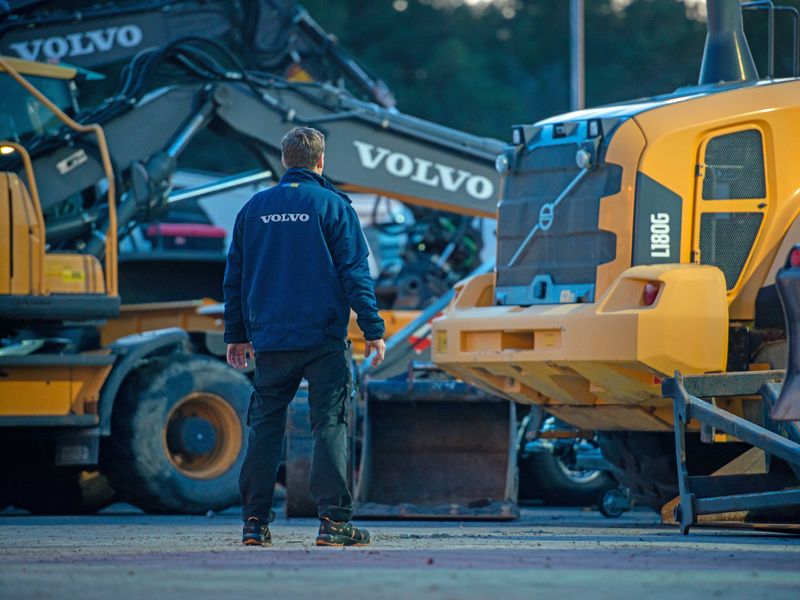 Trade-in спецтехники от ООО «СпецЕвроТех»: сдайте старую, получите новую!