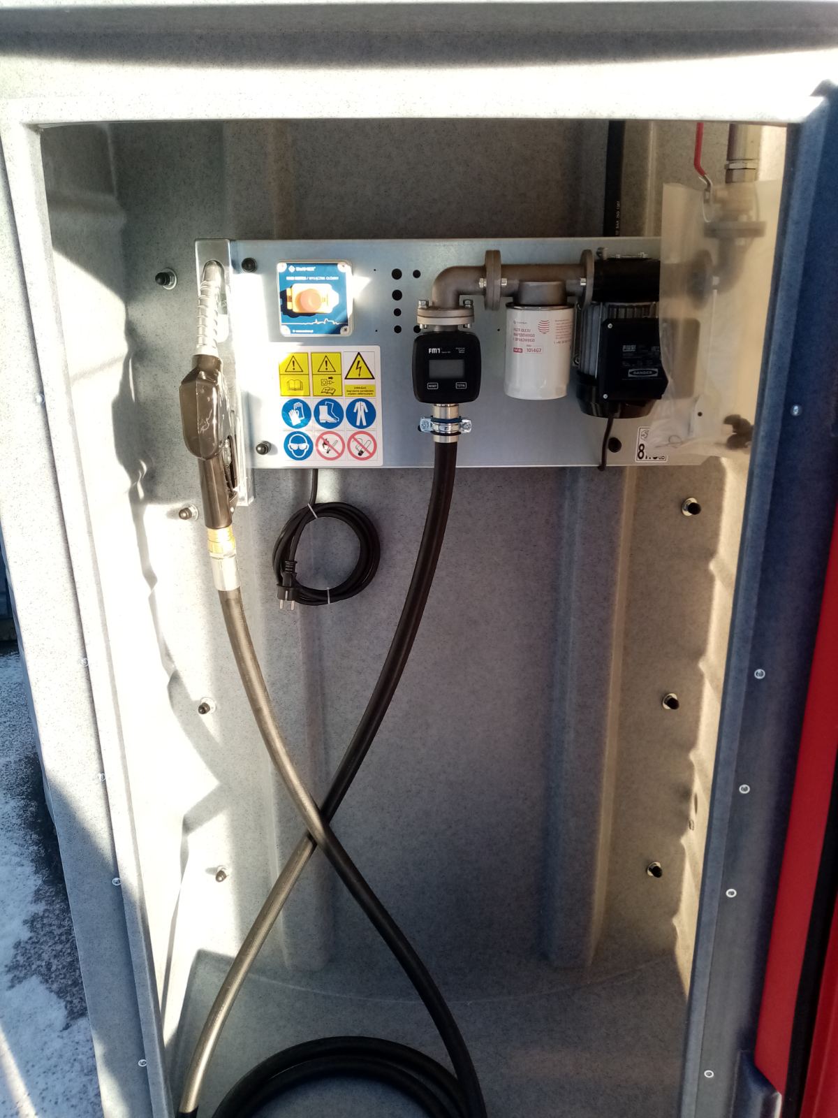 Резервуар заправочный для дизельного топлива емкостью 10000 литров